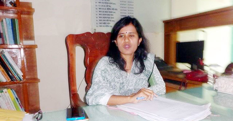 অল্পের জন্য বেঁচে গেলেন মানিকছড়ি ইউএনও বিনীতা রানী