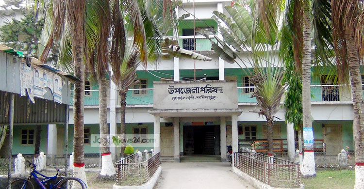 ছাত্রীকে হয়রানির অভিযোগে শিক্ষক বরখাস্ত