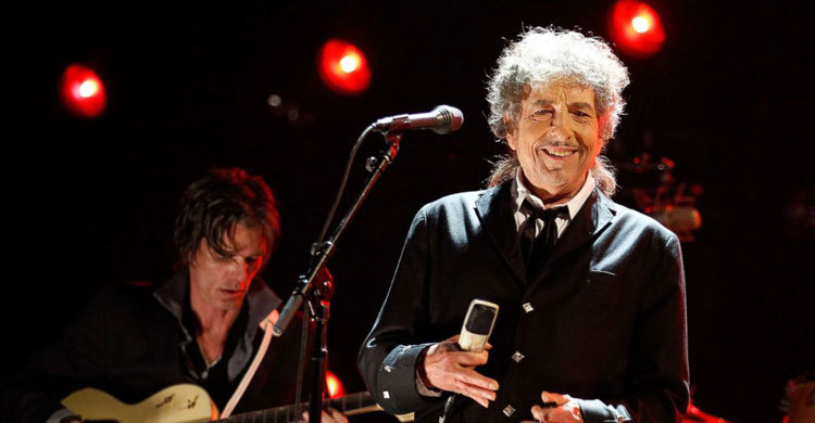 ‘I was left speechless’: Dylan breaks silence over Nobel Prize 