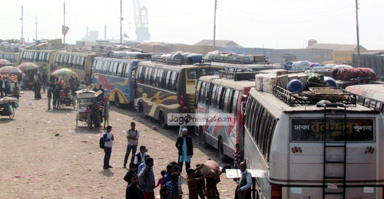 শিমুলিয়া প্রান্তে পারাপারের অপেক্ষায় সহস্রাধিক যান