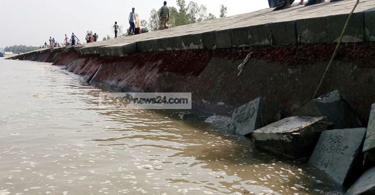 চৌহালীতে নির্মাণাধীন বাঁধের ৭০ মিটার জুড়ে ধস