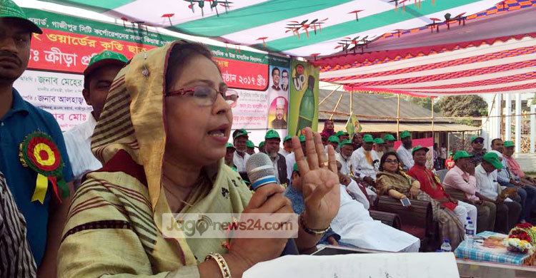 প্রকৃত ইতিহাস শিক্ষার্থীদের জানাতে হবে : চুমকি