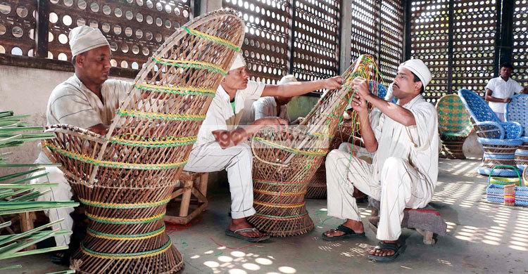 আলোর পথ দেখাচ্ছে কুমিল্লা কেন্দ্রীয় কারাগার