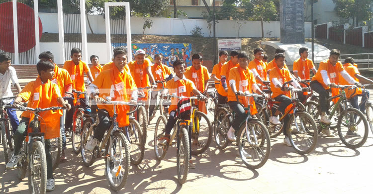 নারীর প্রতি সহিংসতা রোধে সাইকেল র‌্যালি