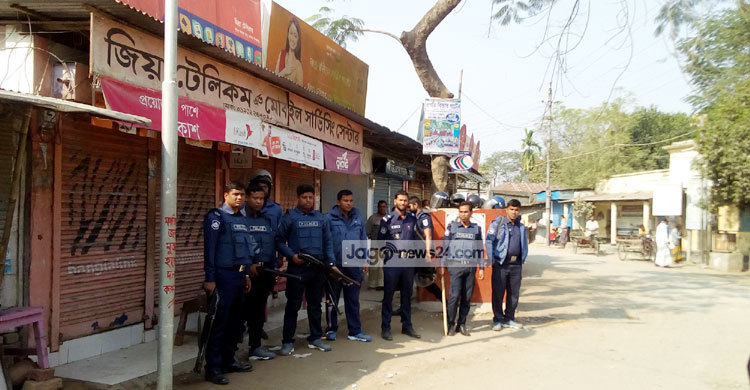 খানসামায় সংঘর্ষের ঘটনায় পুলিশের দুই মামলা