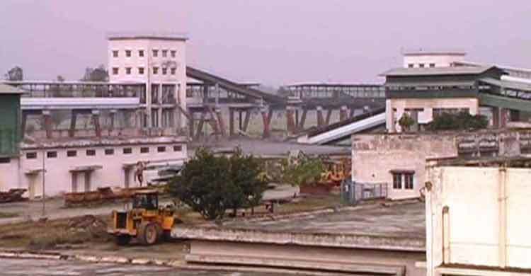 দিনাজপুরে পাথর খনির বাংকার হাউজে ফাটল