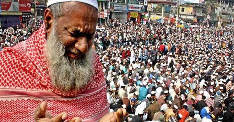 কান্নার রোল পড়েছে ইজতেমার আখেরি মোনাজাতে