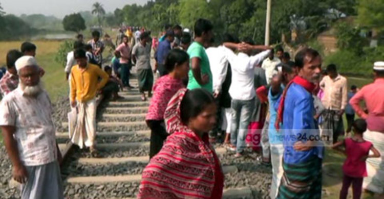 ফরিদপুরে ট্রেনের ধাক্কায় যুবকের মৃত্যু 