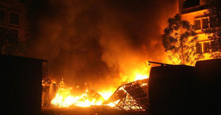 গাজীপুরে শ্রমিক কলোনিতে আগুন