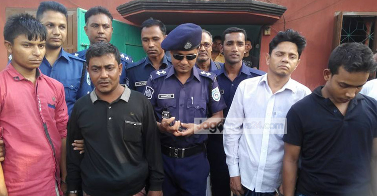 সাদুল্যাপুরে কোটি টাকার ইয়াবাসহ গ্রেফতার ৪