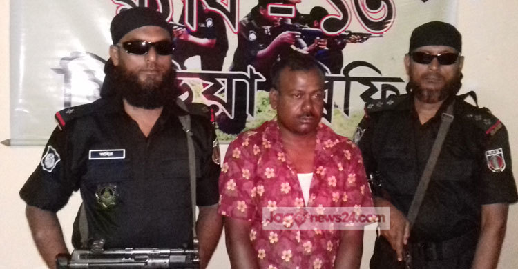 ফুলছড়িতে ডাকাত সর্দার মনু গ্রেফতার