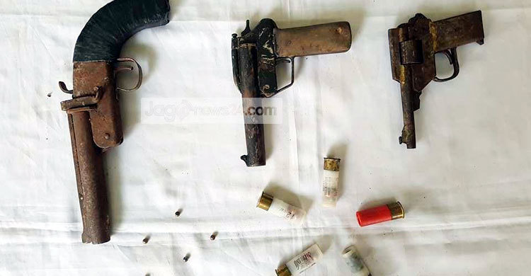 গুইমারায় অস্ত্র ও গুলি উদ্ধার