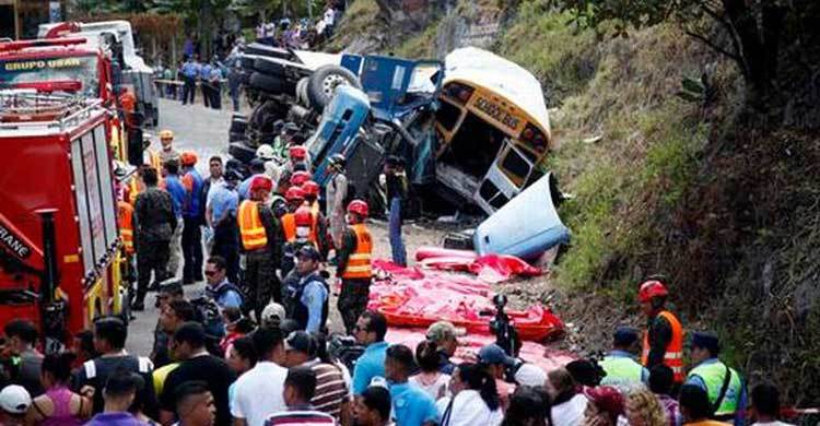 Truck and Bus crash in Honduras, killing 16, injuring 34