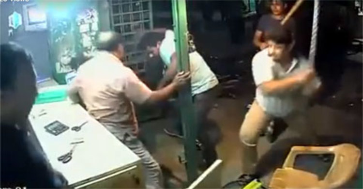 শৈলকুপায় মুক্তিযোদ্ধাকে কুপিয়েছে দুর্বৃত্তরা