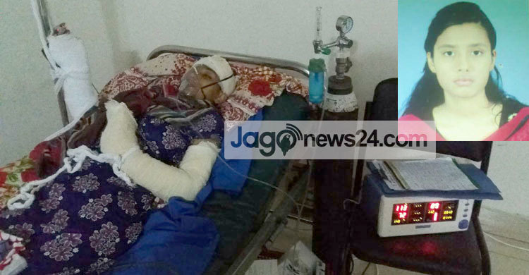 বিয়ের প্রস্তাবে রাজি না হওয়ায় চাপাতির কোপে ক্ষতবিক্ষত জাকিয়া