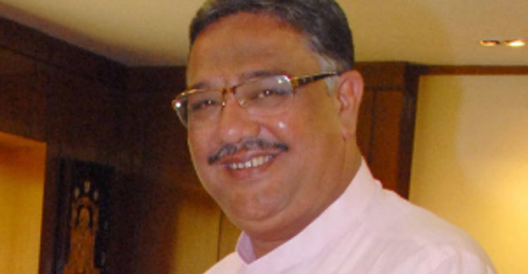 Indian minister caught viewing porn on phone at state event 