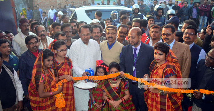 জঙ্গিবাদ কখনো শিকড় গাড়তে পারবে না : তথ্যমন্ত্রী