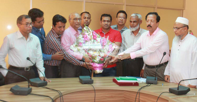 যবিপ্রবি উপাচার্যকে বিদায় সংবর্ধনা