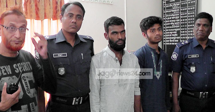 ঝালকাঠিতে ইয়াবাসহ দুই মাদক ব্যবসায়ী গ্রেফতার