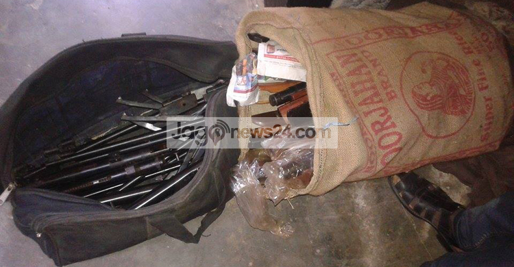 কালীগঞ্জে ১৩ অস্ত্রসহ আটক ৩