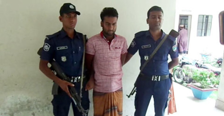 ঝিনাইদহের জঙ্গি আস্তানায় গ্রেফতারদের আদালতে প্রেরণ