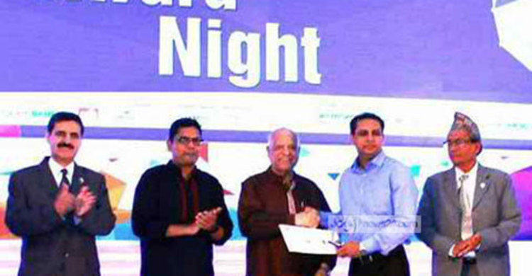 মানবসেবায় উসমান গনির এসিল্যান্ড পুরস্কার লাভ