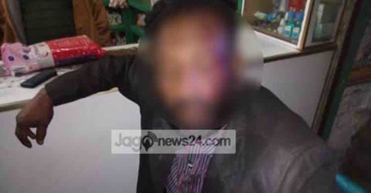 সাবেক ইউপি সদস্যকে ছুরি মেরে টাকা ছিনতাই