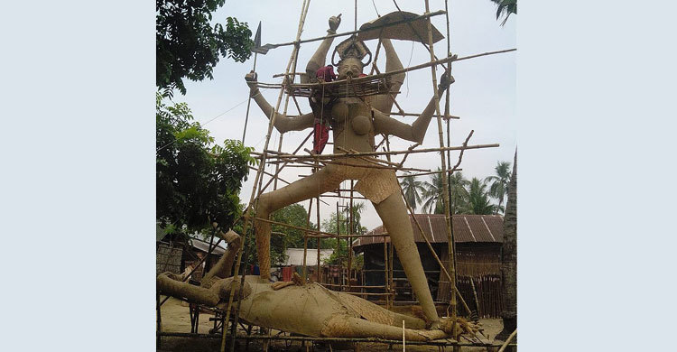 মাগুরার গংগারামপুরে ২০ হাত উঁচু কালী প্রতিমা