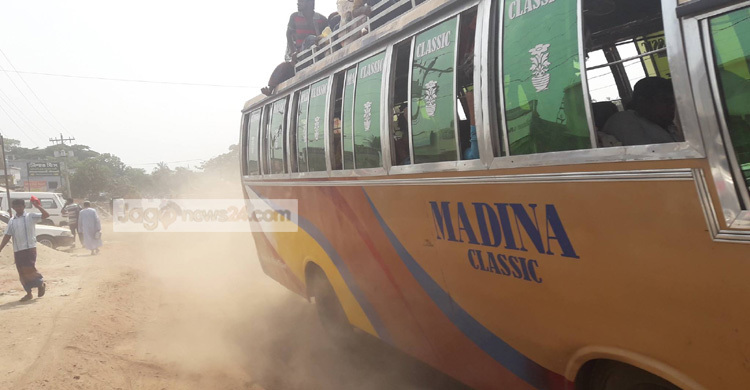 সাতক্ষীরা-খুলনা মহাসড়কে সীমাহীন দুর্ভোগ