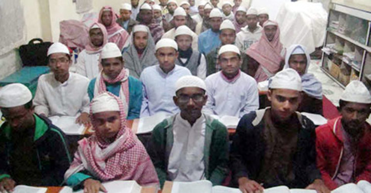 সনদের দাবিতে আন্দোলনে যাচ্ছে কওমি