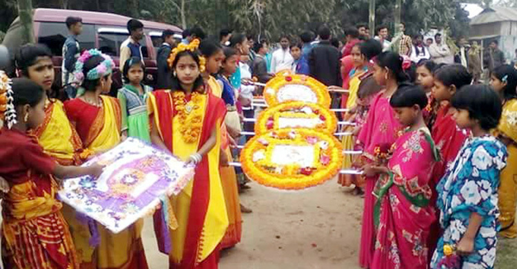 বিলুপ্ত ছিটমহলবাসীর স্থায়ী শহীদ মিনারে একুশ উদযাপন