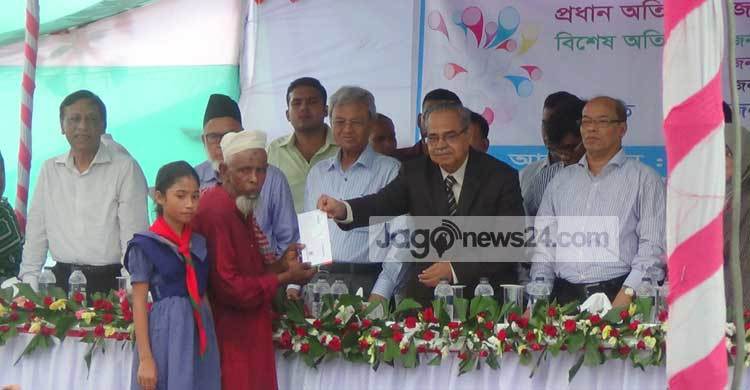 স্মার্টকার্ড পেয়ে উল্লসিত দাসিয়ারছড়াবাসী