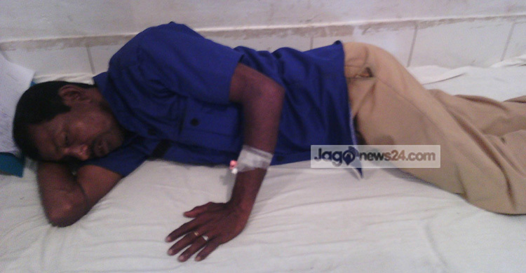 গ্রাম পুলিশকে মারধর করে ইউপি সদস্যকে তুলে নেয়ার অভিযোগ