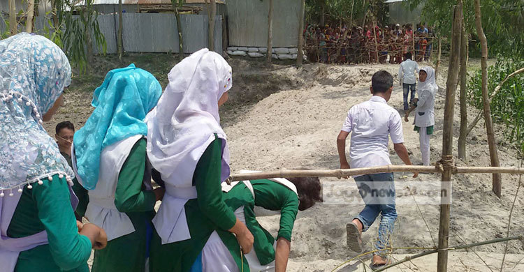 ১৫ পরিবারের চলাচলের পথ বন্ধ করল প্রভাবশালীরা