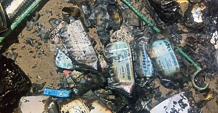 লালমনিরহাটে ক্লিনিকে অগ্নিকাণ্ড : অর্ধকোটি টাকার ক্ষতি