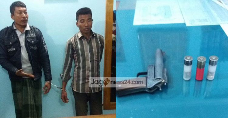 মানিকছড়িতে অস্ত্রসহ ৪ উপজাতি যুবক আটক