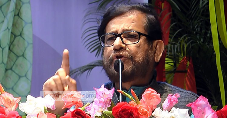 সন্তানদের সম্পূর্ণ মানুষ হিসেবে গড়ে তুলতে হবে