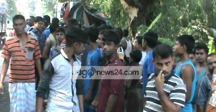 পথচারীর প্রাণ বাঁচাতে গিয়ে আহত ৪০