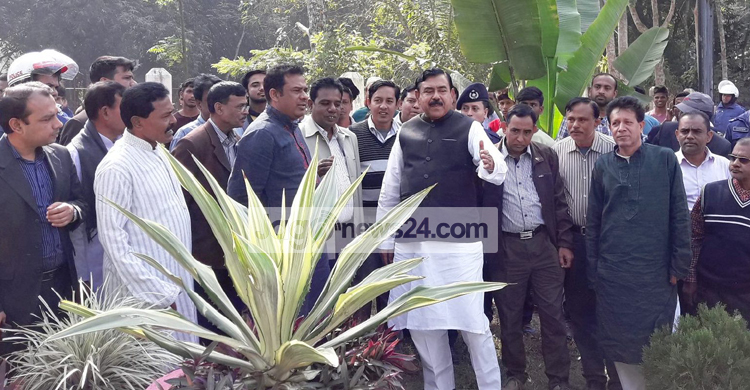 প্রাকৃতিক সম্পদ রক্ষায় কাজ করছে সরকার : নৌমন্ত্রী