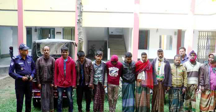 মেহেরপুরে পুলিশের বিশেষ অভিযানে গ্রেফতার ৩১