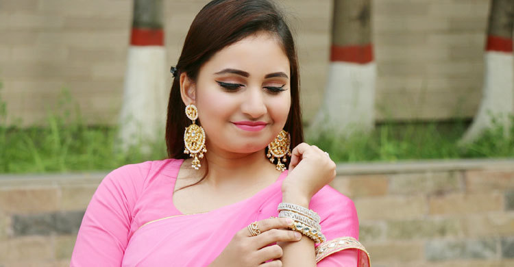 কেমন হবে কানের দুল