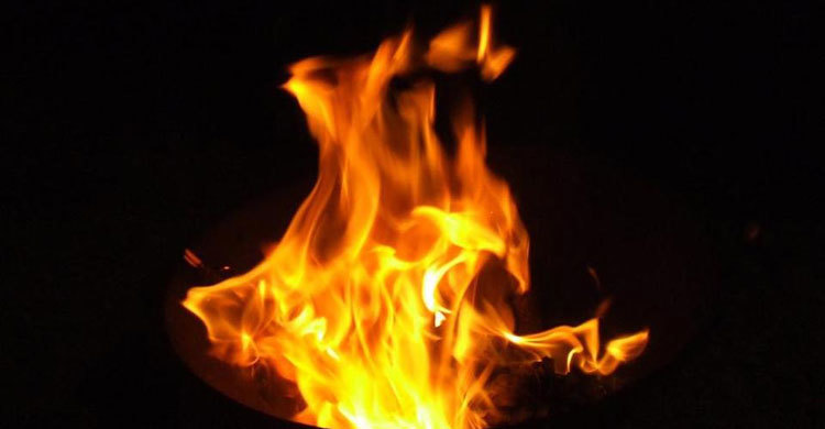 Fire in karaoke bar kills 15 in Myanmar