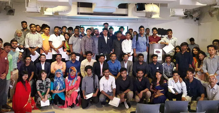 দেশকে এগিয়ে নিতে তরুণ নেতৃত্ব প্রয়োজন