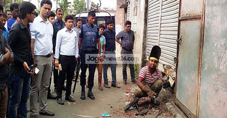 ফতুল্লায় ৫টি কয়েল ফ্যাক্টরির অবৈধ গ্যাস সংযোগ বিচ্ছিন্ন