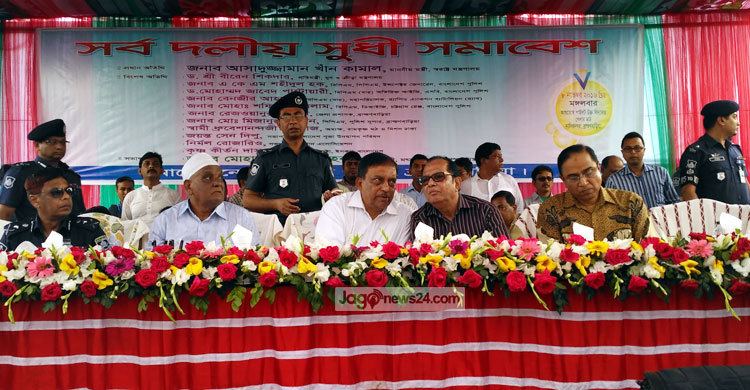 নাসিরনগরে হিন্দুপল্লী পরিদর্শন করলেন স্বরাষ্ট্রমন্ত্রী