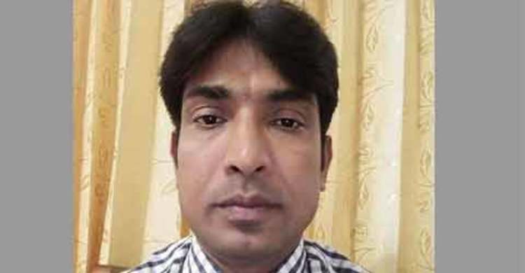 নাটোরে হোটেল থেকে নারী সহকর্মীসহ সমাজসেবা কর্মকর্তা আটক