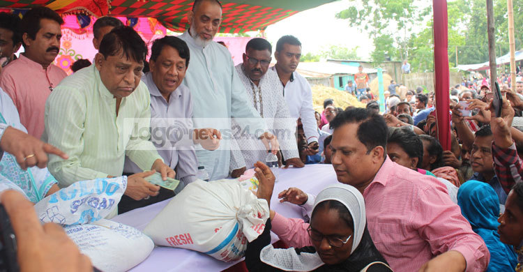 ফসল না উঠা পর্যন্ত কৃষকদের ত্রাণ দেবে সরকার : ত্রাণমন্ত্রী