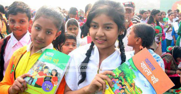 টাঙ্গাইলের ৫ উপজেলায় পৌঁছেনি ৩ বিষয়ের বই