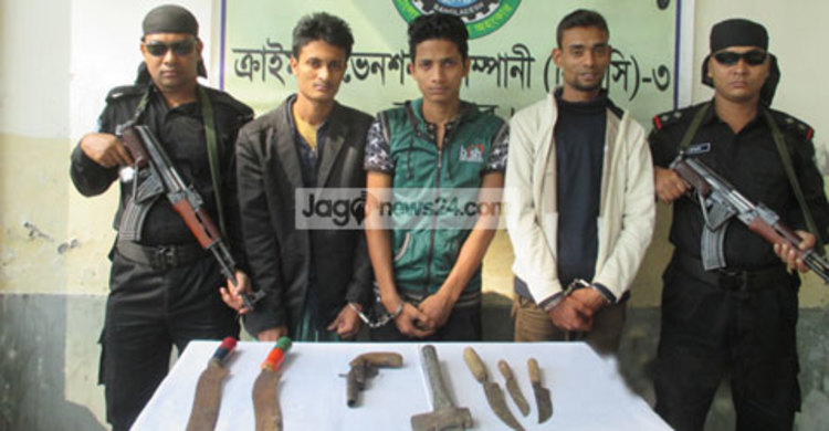 সোনাইমুড়িতে আগ্নেয়াস্ত্রসহ আটক ৩ 