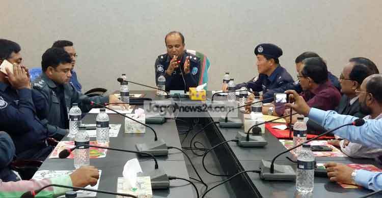 নোয়াখালীতে সাংবাদিকদের সঙ্গে পুলিশ সুপারের মতবিনিময়